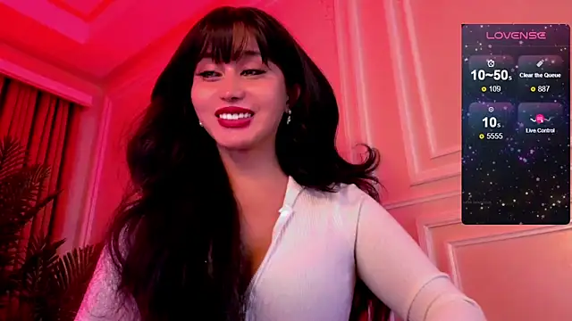 YOURCRISTINAS online show from May 26, 2026, 3:41 pm