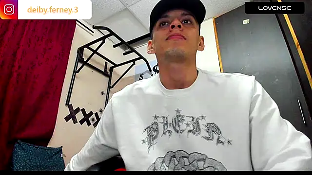 Snapshot of davidlatin66 chatting on December 17, 2024, 3:17 am davidlatin66 online show from December 17, 2024, 3:17 am