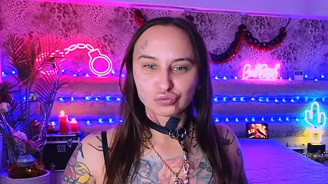 Cool Freak  online show from November 14, 2025, 10:03 am