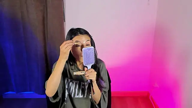 NanaRott online show from November 10, 2025, 2:43 am