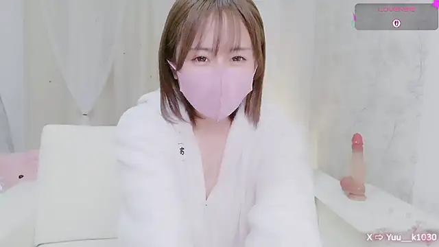 Snapshot of Yuu__k chatting on October 27, 2025, 3:05 pm Yuu  k online show from October 27, 2025, 3:05 pm