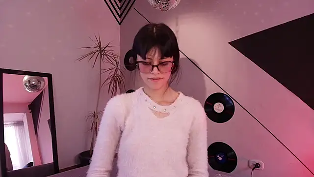  Jessy Moon  online show from September 19, 2025, 7:36 pm