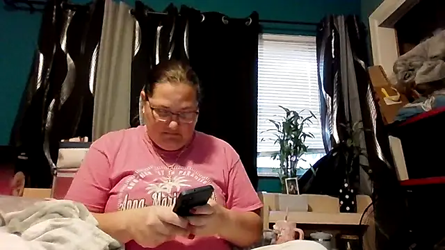 SexyNikki6969 online show from February 3, 2026, 12:21 pm