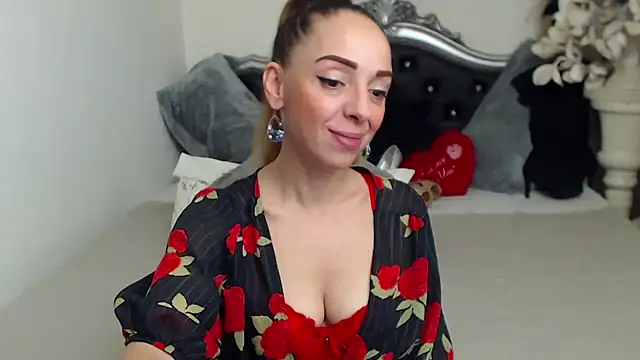 AylyneRichards online show from November 3, 2025, 6:03 am