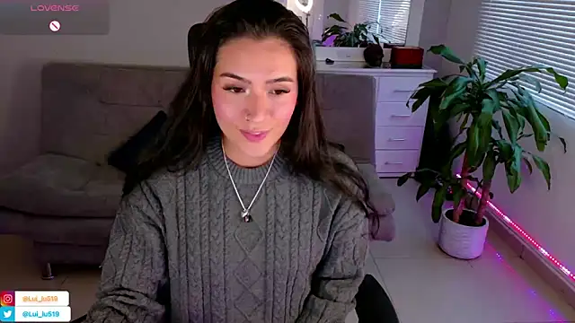 ImLui lu online show from February 11, 2025, 10:50 pm