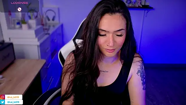 ImLui lu online show from October 26, 2025, 11:31 pm