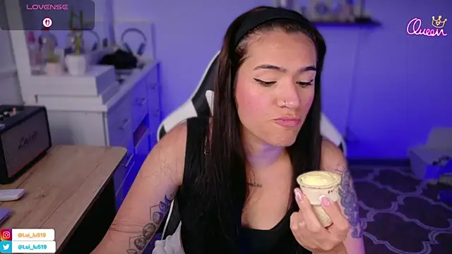 Snapshot of ImLui_lu chatting on February 2, 2026, 11:36 pm ImLui lu online show from February 2, 2026, 11:36 pm