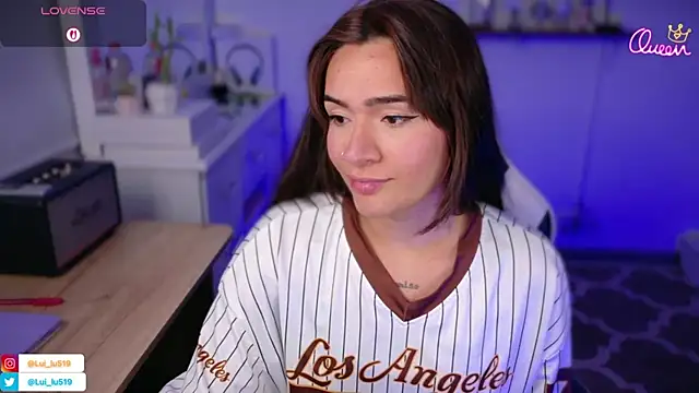 Snapshot of ImLui_lu chatting on February 8, 2026, 9:51 pm ImLui lu online show from February 8, 2026, 9:51 pm