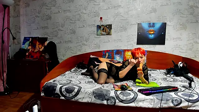 Snapshot of KagamiTayga chatting on March 19, 2026, 2:48 am KagamiTayga online show from March 19, 2026, 2:48 am