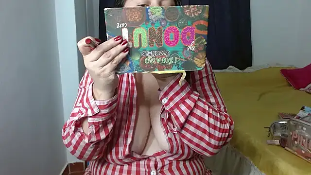 Victoriaevans1 online show from February 14, 2025, 4:20 pm