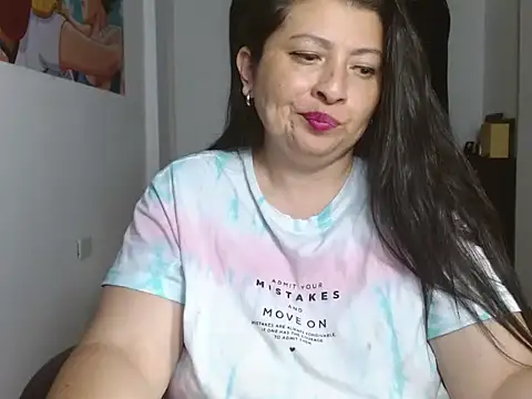Snapshot of Victoriaevans1 chatting on June 4, 2026, 6:03 pm Victoriaevans1 online show from June 4, 2026, 6:03 pm
