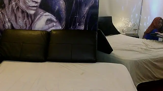 Snapshot of emely_brandon chatting on January 8, 2026, 10:39 am emely brandon online show from January 8, 2026, 10:39 am