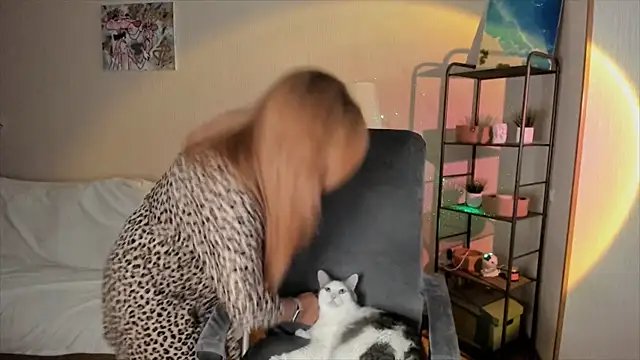 RebeccaMartinez online show from September 29, 2025, 10:53 am