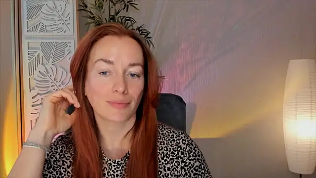 Snapshot of RebeccaMartinez chatting on March 5, 2026, 5:47 am RebeccaMartinez online show from March 5, 2026, 5:47 am