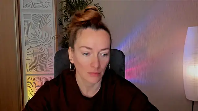 Snapshot of RebeccaMartinez chatting on May 1, 2026, 6:18 am RebeccaMartinez online show from May 1, 2026, 6:18 am