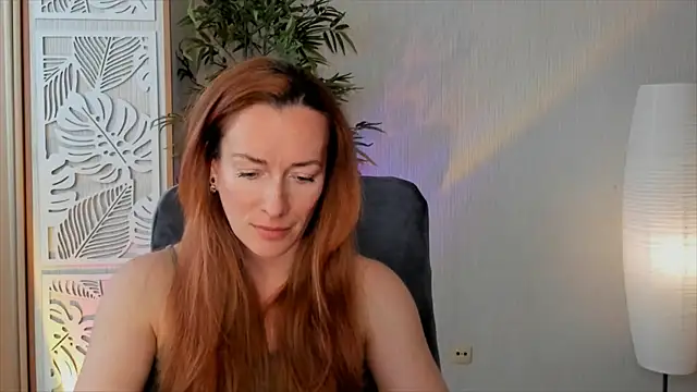 Snapshot of RebeccaMartinez chatting on May 10, 2026, 7:02 am RebeccaMartinez online show from May 10, 2026, 7:02 am
