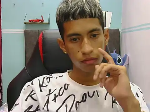 Angelstripboy online show from March 14, 2026, 4:23 pm