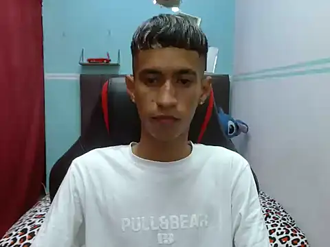 Angelstripboy online show from March 25, 2026, 11:11 pm