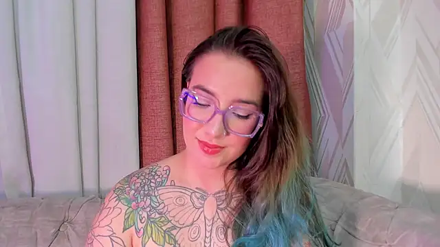 DEVA BLUE  online show from January 14, 2025, 7:48 am