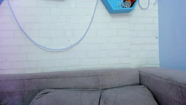 DEVA BLUE  online show from February 10, 2025, 6:53 am