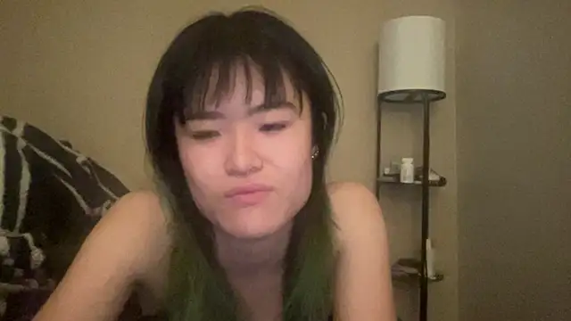 Snapshot of forbiddenfruitcake chatting on February 1, 2025, 1:12 am forbiddenfruitcake online show from February 1, 2025, 1:12 am