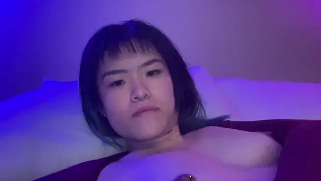 Snapshot of forbiddenfruitcake chatting on February 25, 2025, 8:47 am forbiddenfruitcake online show from February 25, 2025, 8:47 am