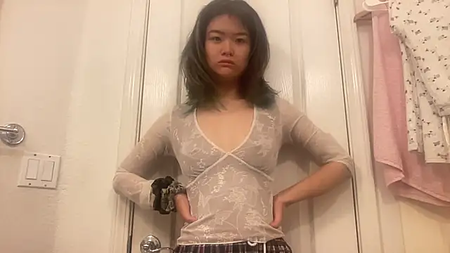Snapshot of forbiddenfruitcake chatting on March 14, 2025, 10:38 pm forbiddenfruitcake online show from March 14, 2025, 10:38 pm