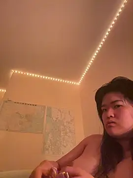 Snapshot of forbiddenfruitcake chatting on May 19, 2026, 5:58 am forbiddenfruitcake online show from May 19, 2026, 5:58 am