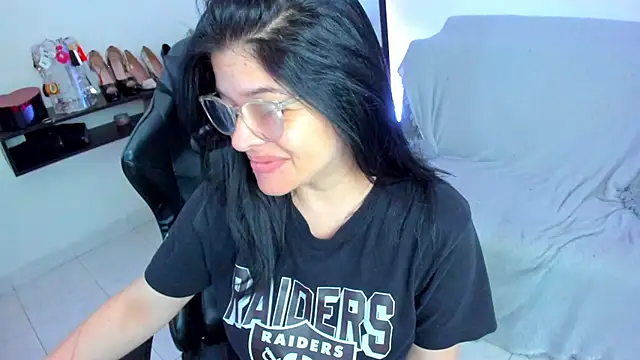 BellaFlaming online show from March 9, 2026, 10:41 am