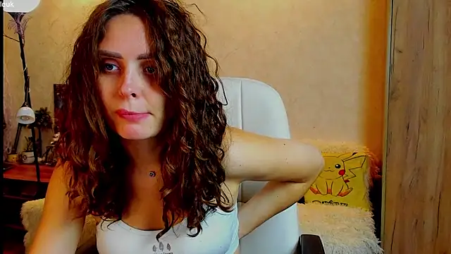 mia grantes online show from October 19, 2025, 5:57 pm