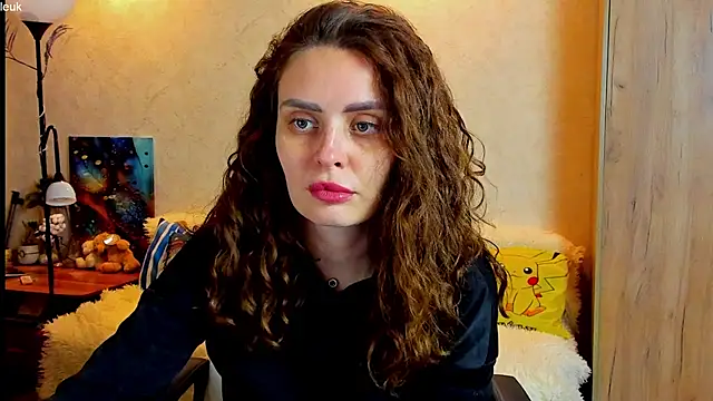 mia grantes online show from October 22, 2025, 4:18 pm