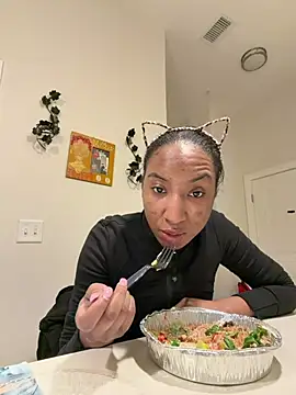 Iceblanca online show from February 6, 2026, 1:10 am