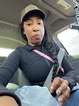 Iceblanca online show from April 7, 2026, 5:46 pm