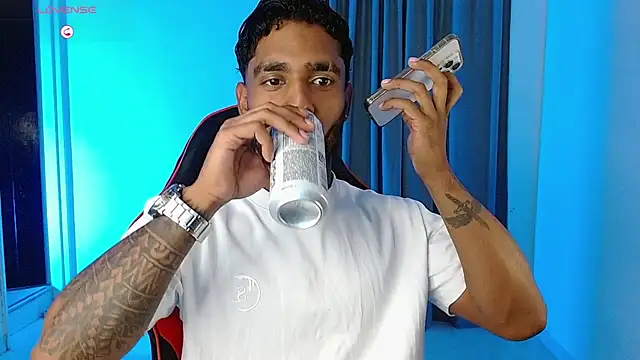 Snapshot of Christian_thor chatting on February 12, 2026, 3:34 am Christian thor online show from February 12, 2026, 3:34 am