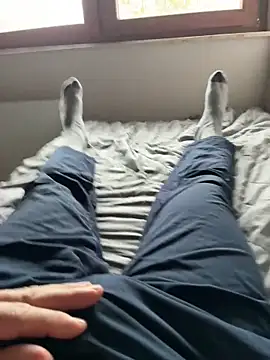 vanjbi45 online show from November 30, 2025, 11:58 am