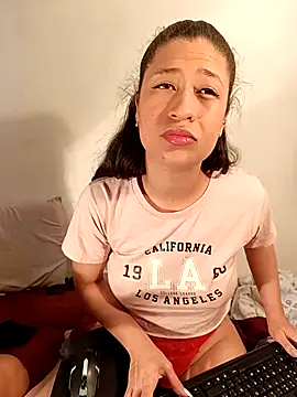 Snapshot of AmazingFuckCam chatting on February 22, 2025, 10:09 pm AmazingFuckCam online show from February 22, 2025, 10:09 pm