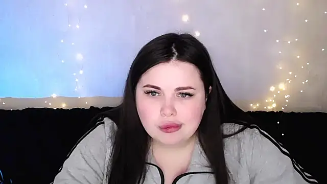 Emily Mo online show from March 10, 2026, 6:40 am