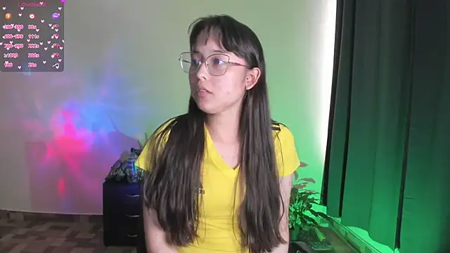 shantalc3rezo online show from November 18, 2025, 8:24 pm