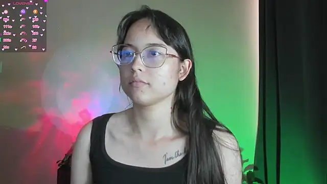 shantalc3rezo online show from November 24, 2025, 8:41 pm