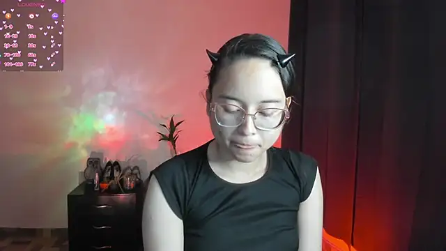 shantalc3rezo online show from December 5, 2025, 8:05 pm