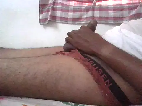 Snapshot of divi5555 chatting on March 6, 2026, 11:39 am divi5555 online show from March 6, 2026, 11:39 am