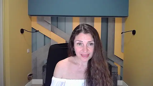 EllaLong online show from January 7, 2025, 3:33 pm