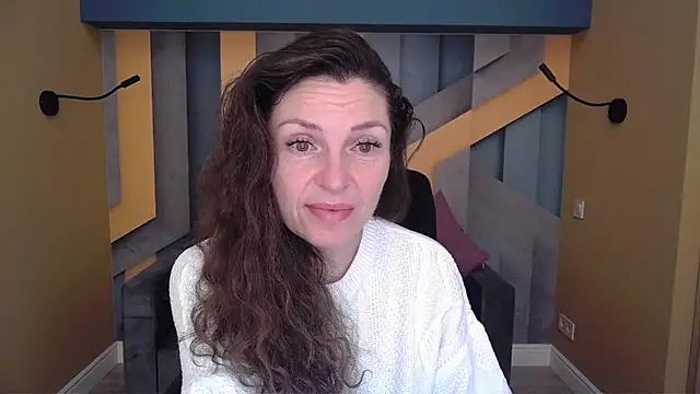 EllaLong online show from November 26, 2025, 12:28 pm