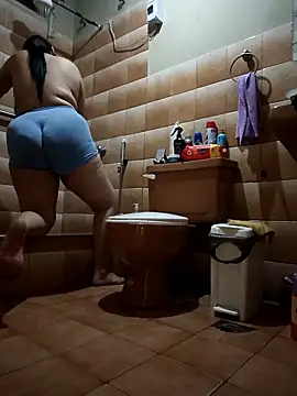 DanelyLopez online show from December 21, 2025, 2:08 am