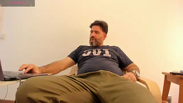 Maxi TheBigDaddy online show from January 26, 2025, 12:33 pm