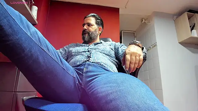 Maxi TheBigDaddy online show from February 28, 2025, 12:09 pm