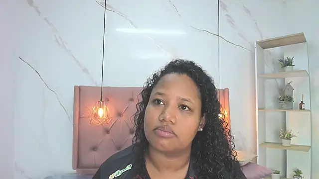 Belle Brunette online show from February 19, 2026, 11:28 am