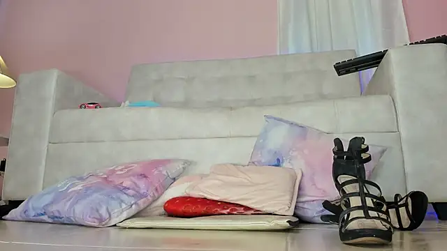 Snapshot of tinysara chatting on January 18, 2025, 8:30 pm tinysara online show from January 18, 2025, 8:30 pm
