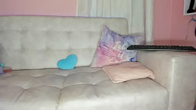 Snapshot of tinysara chatting on January 20, 2025, 9:22 pm tinysara online show from January 20, 2025, 9:22 pm
