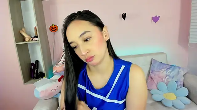 Snapshot of tinysara chatting on October 13, 2025, 4:18 pm tinysara online show from October 13, 2025, 4:18 pm